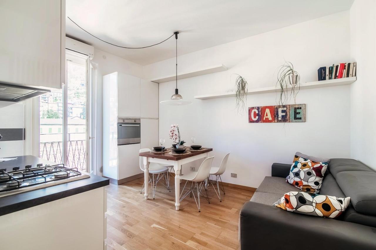 Anna'S Home Super Cozy Flat, With A/C, High Speed Wifi, Near The Lake And Public Transport โกโม ภายนอก รูปภาพ